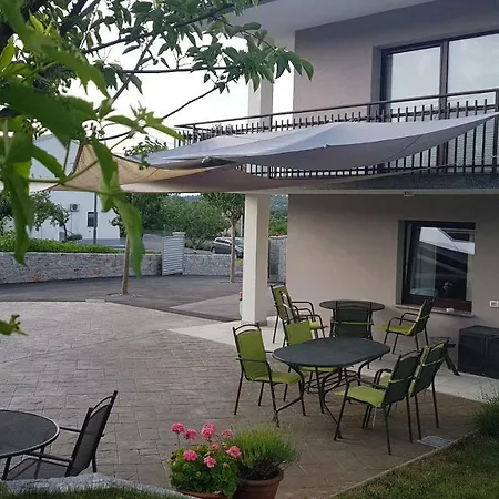 Pri Mihelovih Bed & Breakfast 3*