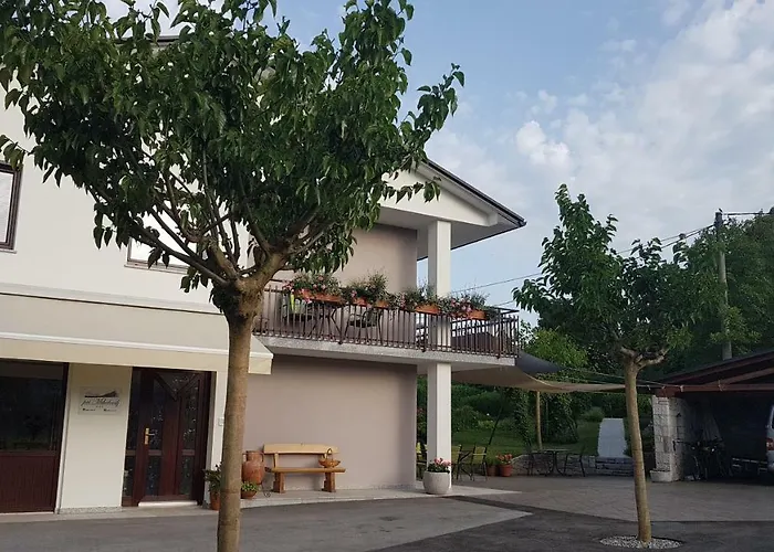 Couette-café Pri Mihelovih Sežana