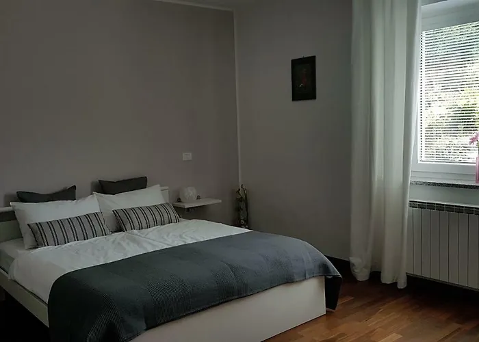 Pri Mihelovih 3* Sežana